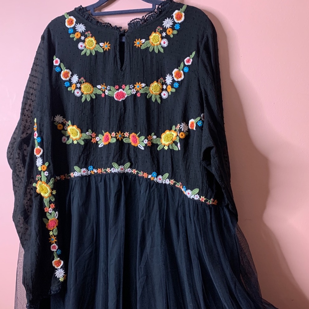 💃 3XL Embroidered ModCloth Dress